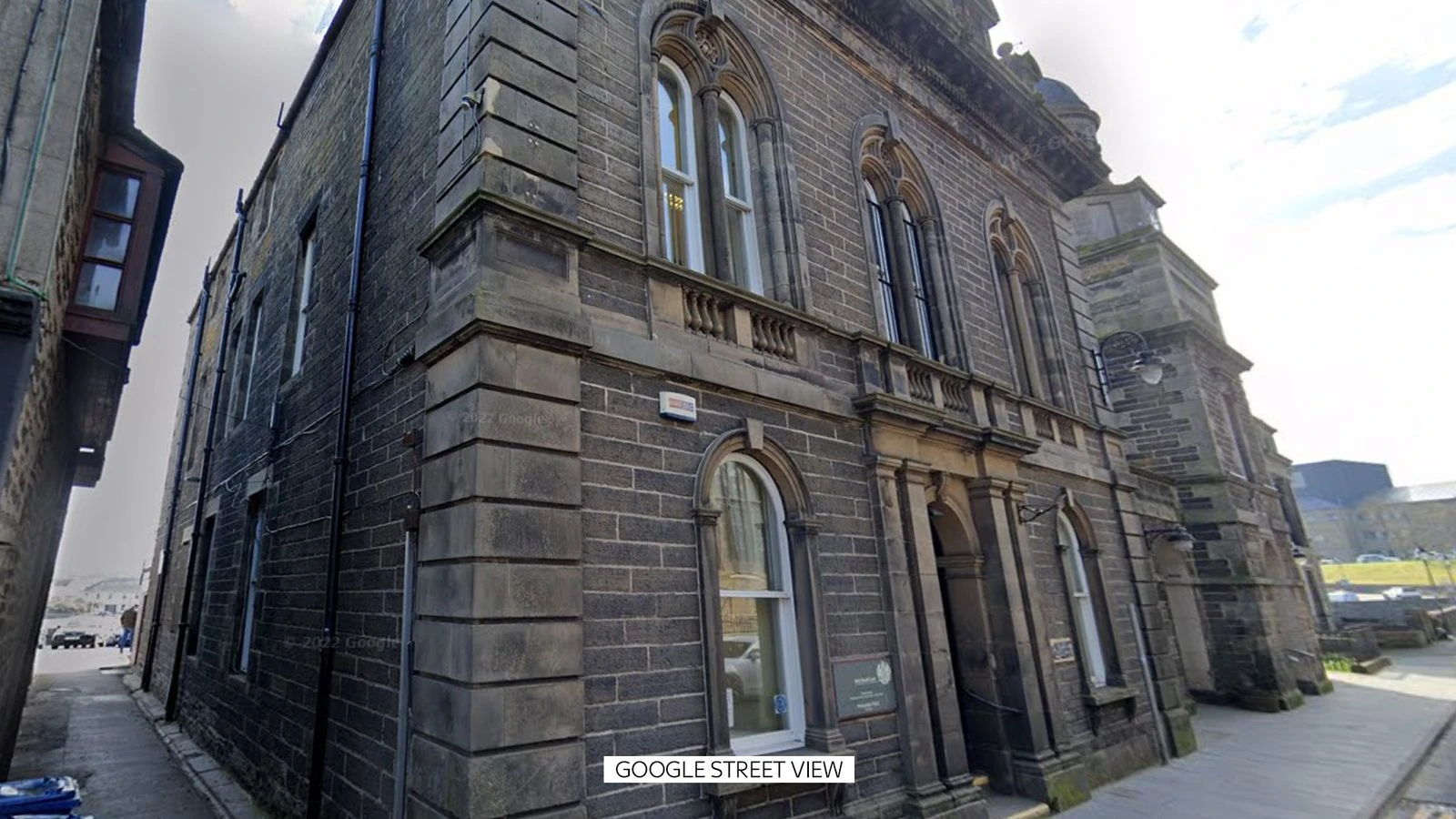 Woman who found job cutting weeds and providing massages for man 'scared and nervous' after 'sexual advances'