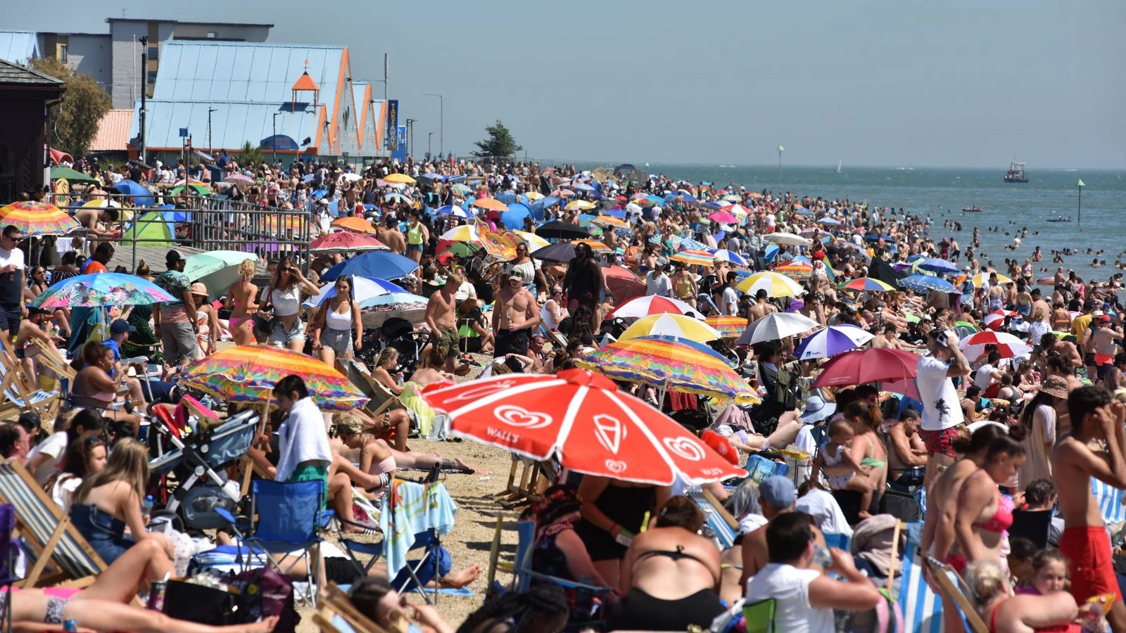 Extreme heat warnings to be given out after excess deaths soared during last year's heatwaves