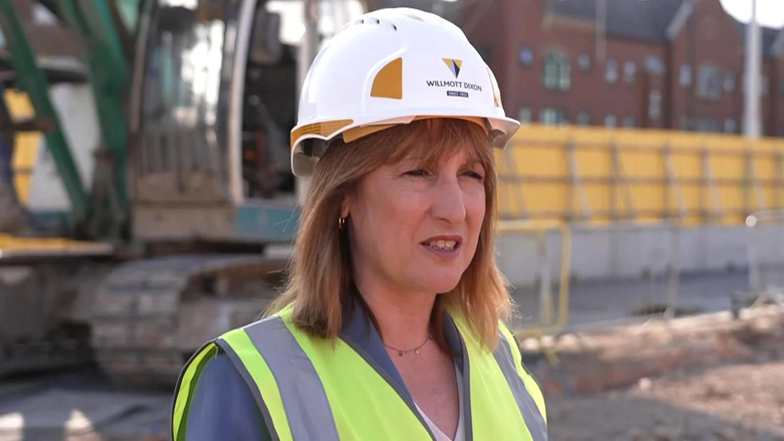 Tories call for investigation as Reeves admits rental 'mistake'