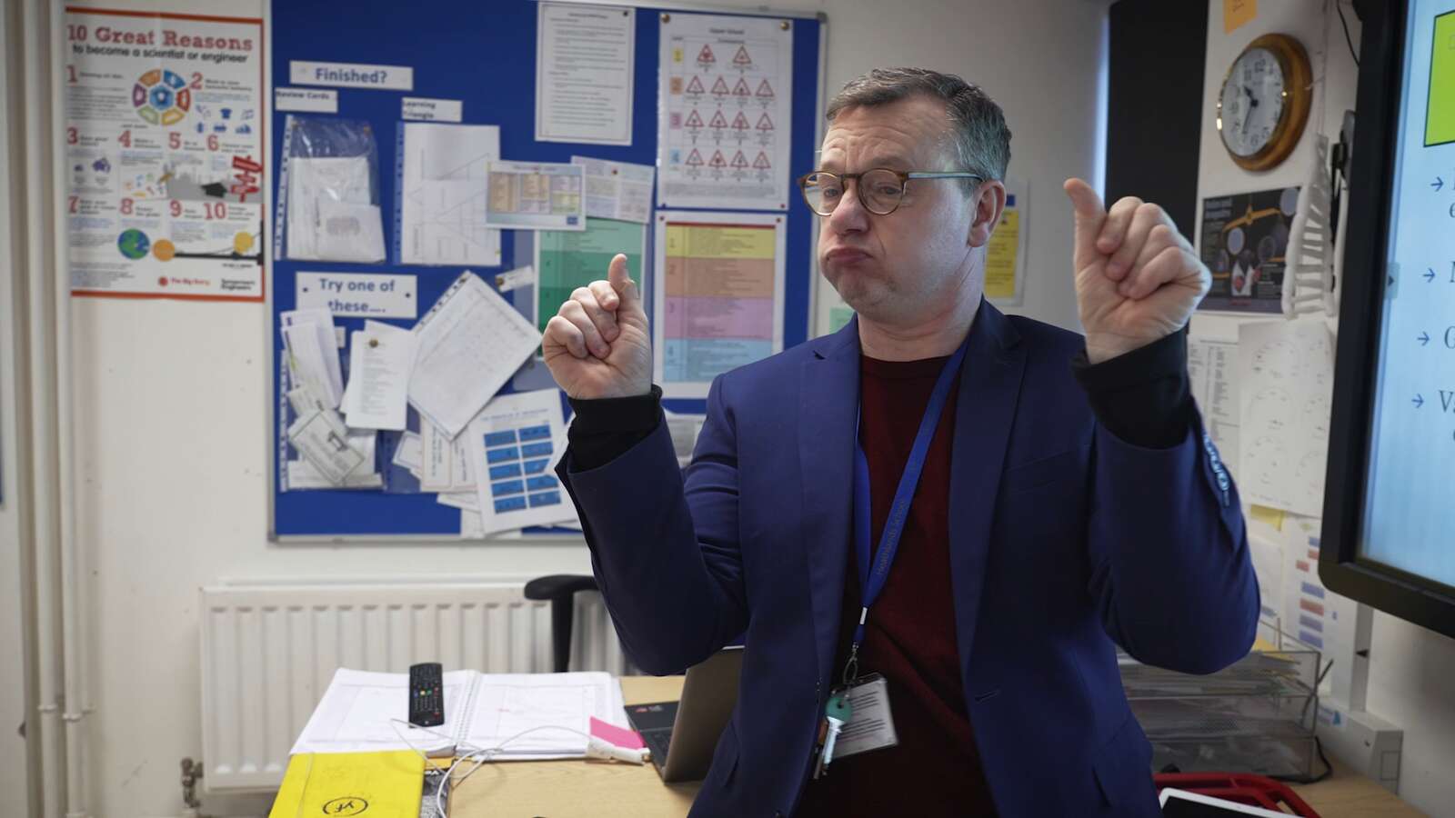 Delay in start of sign language GCSE is a 'disgrace'