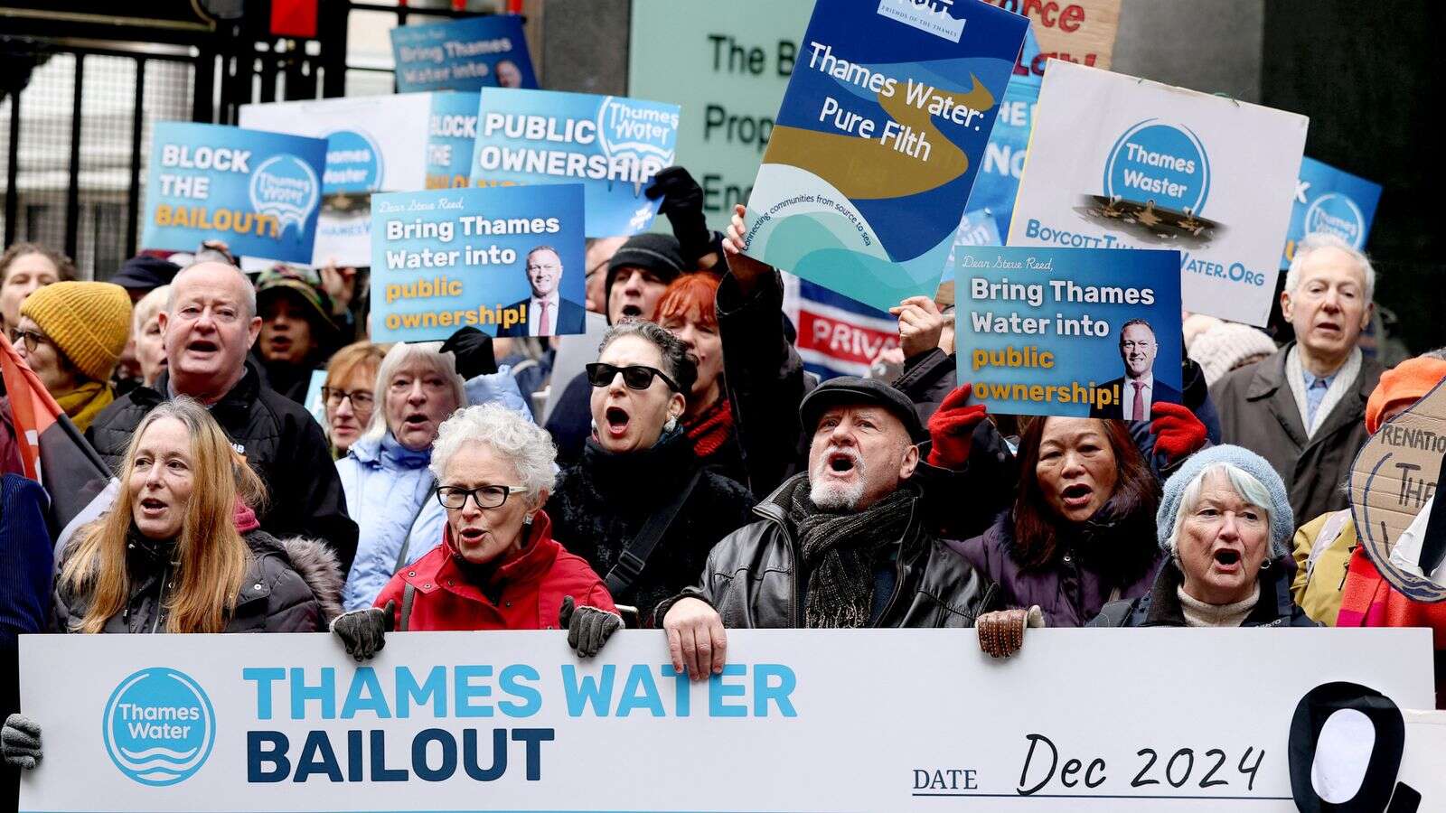 Thames Water avoids imminent government ownership