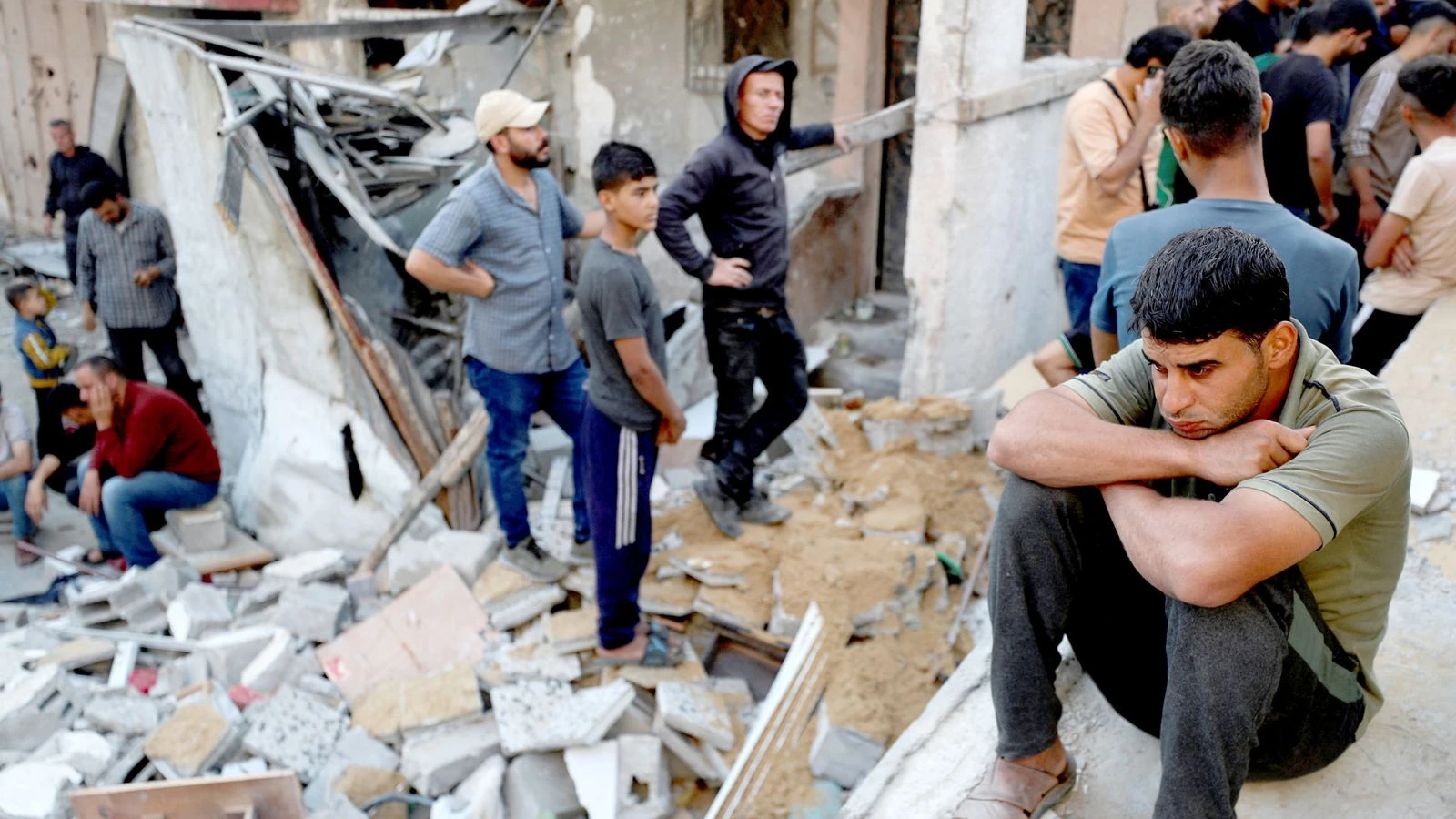 UN chief condemns 'teaspoon' of aid allowed into Gaza after 60 die in airstrikes