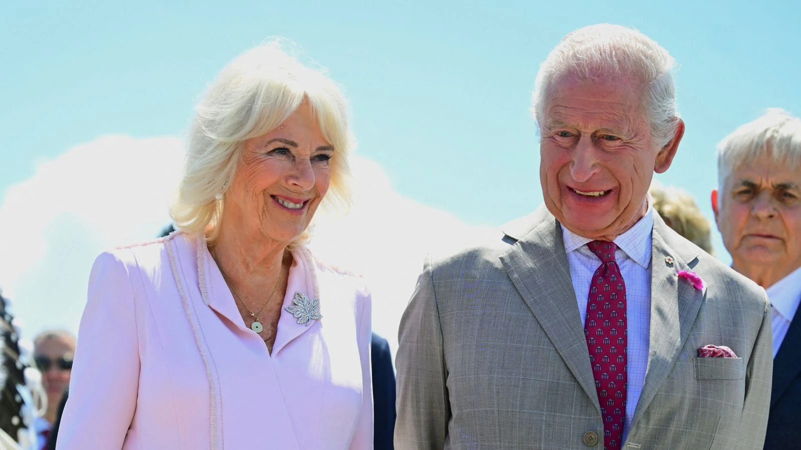 Rolls-Royce, Blue Peter badges and a mosaic from Zelenskyy: Gifts given to the Royal Family