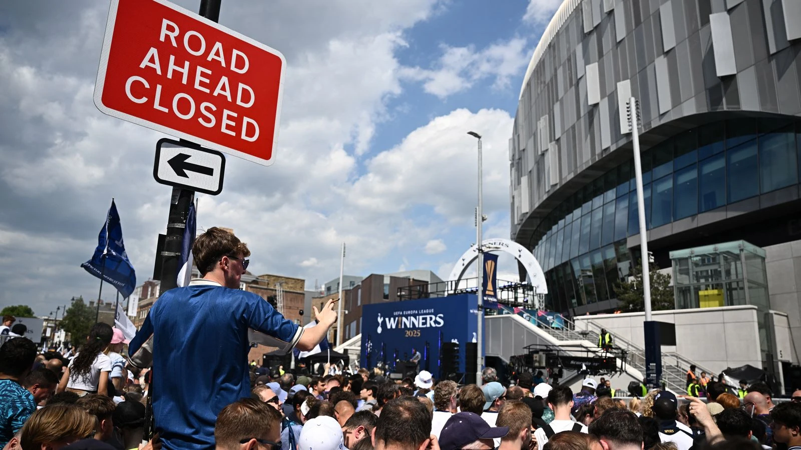 Spurs celebrate Europa League final win over Man Utd with London parade