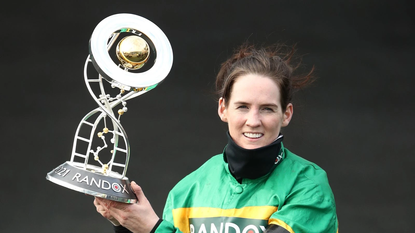 Trailblazing female jockey retires from horse racing