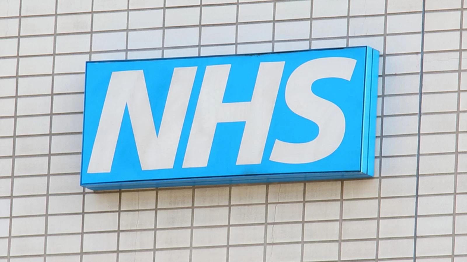 NHS managers who silence whistleblowers to be banned from health service