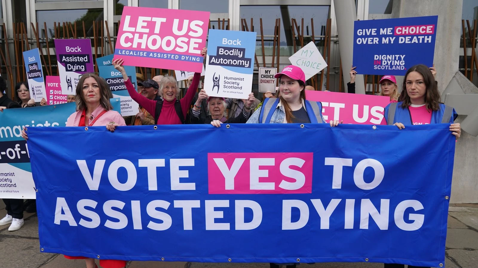 Plans to legalise assisted dying in Scotland pass first stage