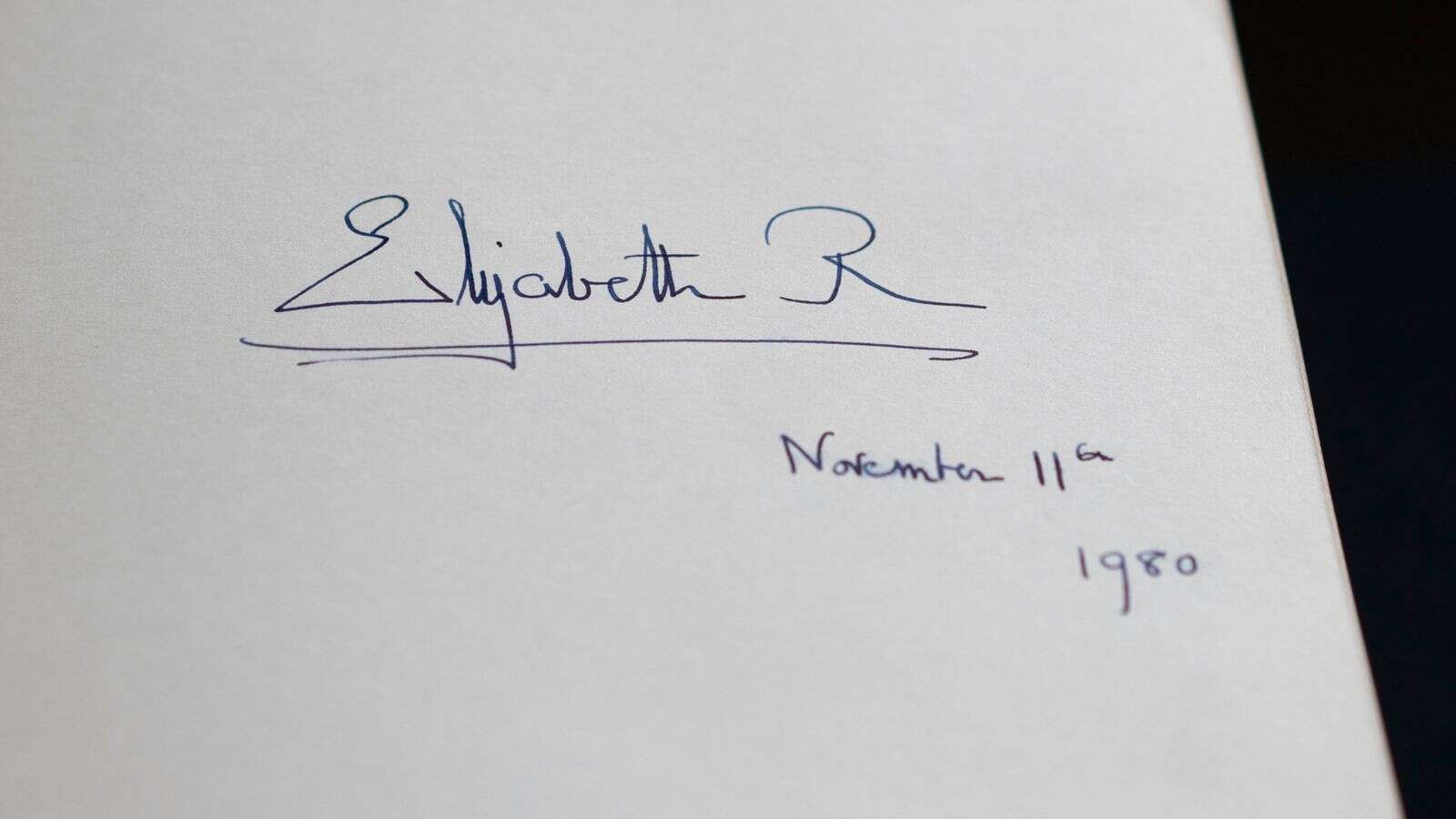 Signatures of presidents and princes in Downing Street visitor books made public for first time