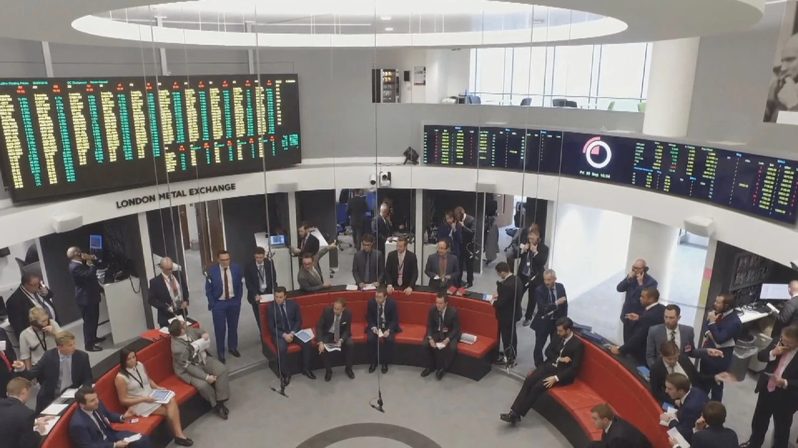 Ex-Lehman bankers plot IPO for trader Marex Spectron