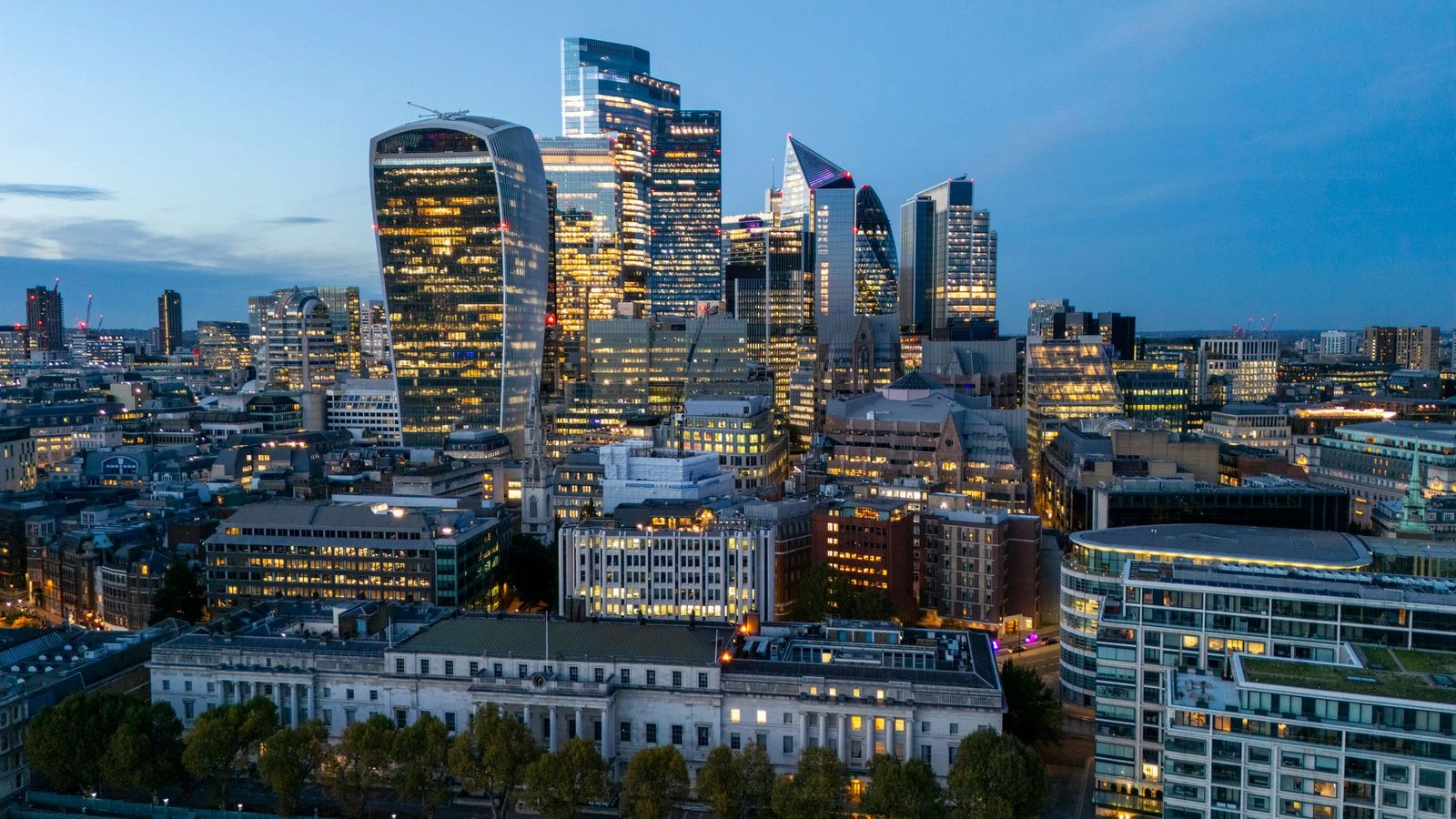 Challenger bank Cynergy seeks £1bn valuation in minority sale
