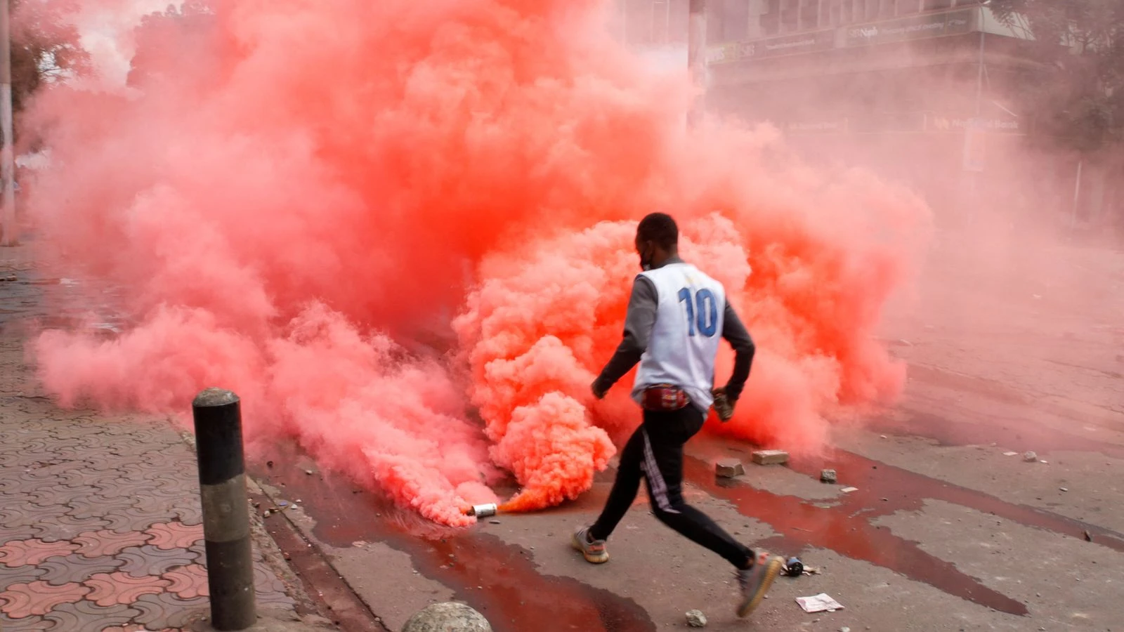 More than a dozen people killed in Kenya as anti-government protests turn deadly