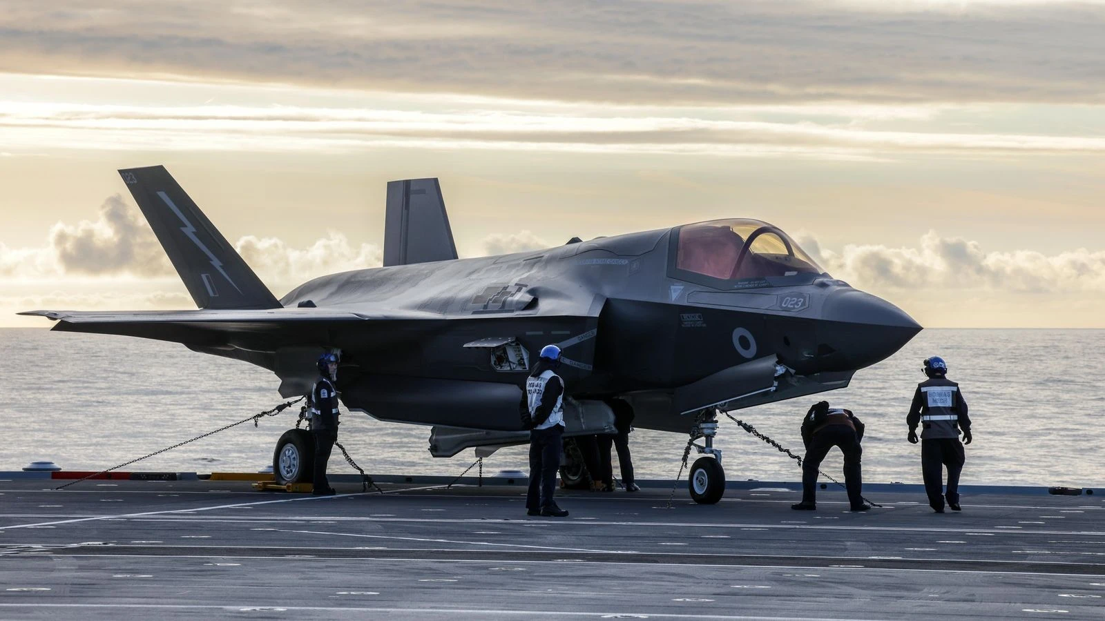 UK to buy F-35 stealth jets that can carry US nuclear warheads as global insecurity grows
