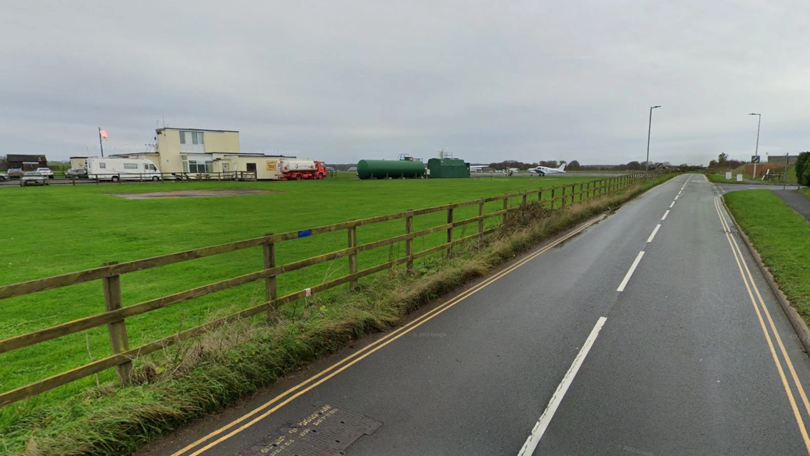 Two skydivers die in 'tragic accident' at Devon airfield
