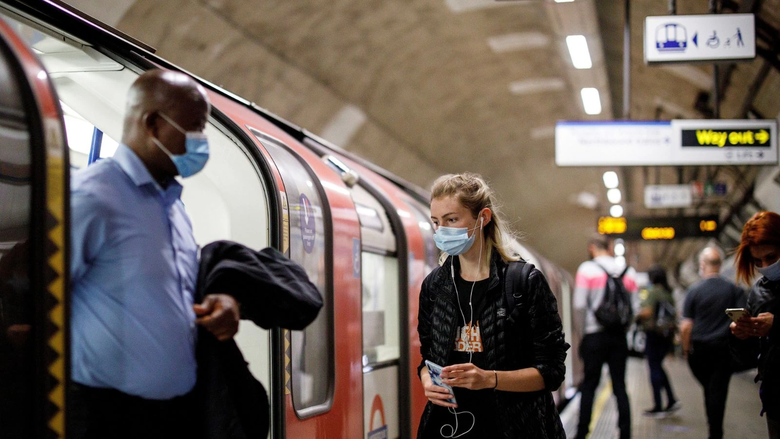 TfL and ministers eye six-month funding deal as deadline looms