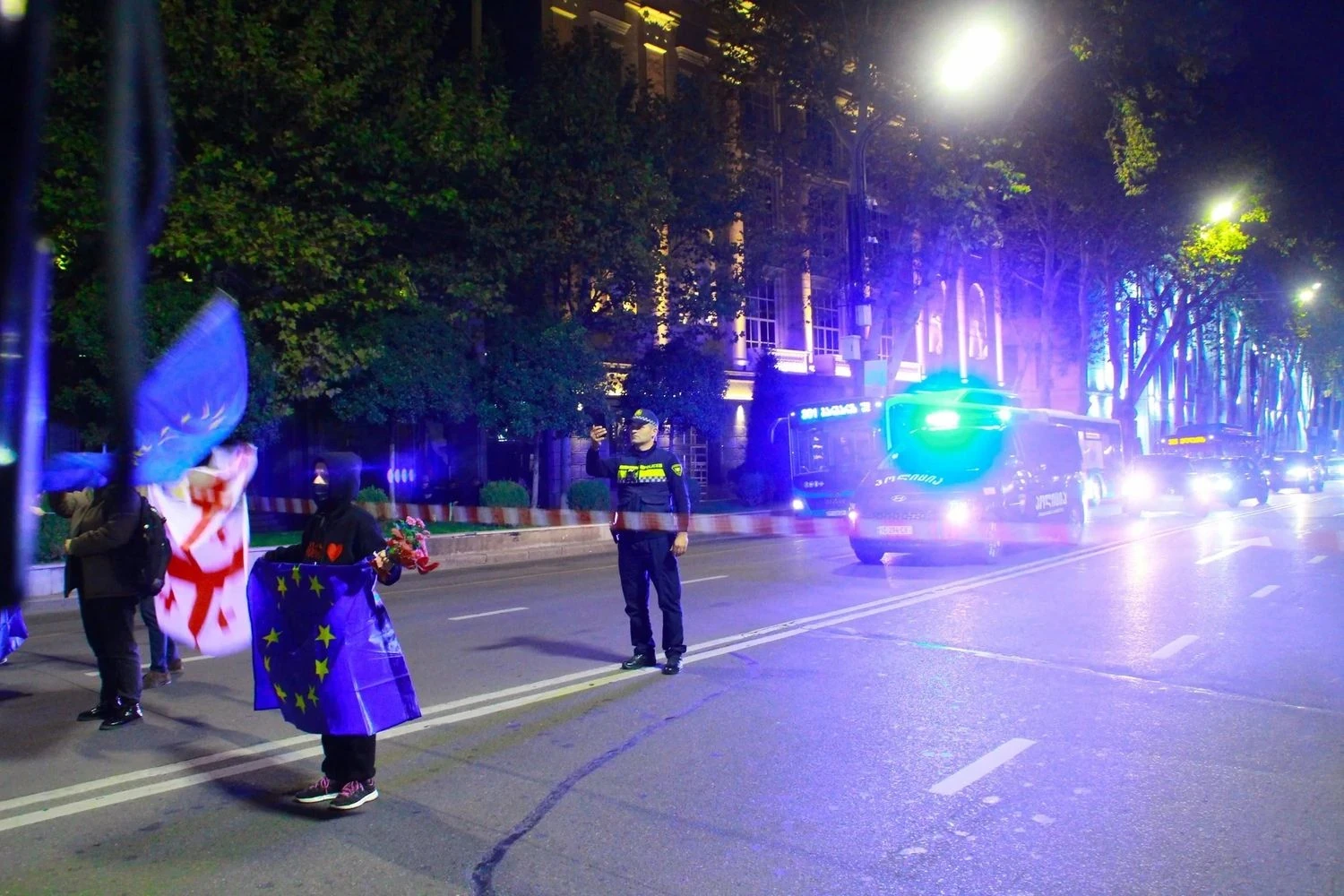 У Тбілісі за три дні затримали 60 учасників протестів за перекриття доріг та носіння масок