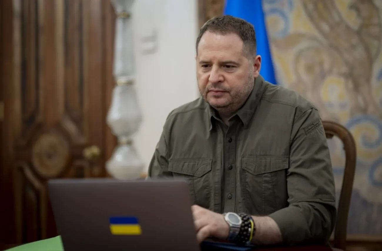 “Ця війна має коштувати йому росії”: Єрмак заявив, що нові санкції США 
