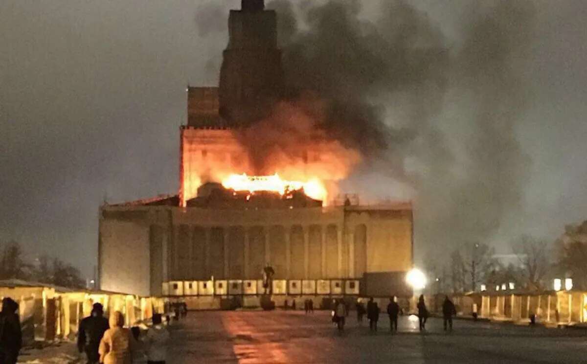 У москві спалахнув павільйон вднх з музеєм слов'янської писемності