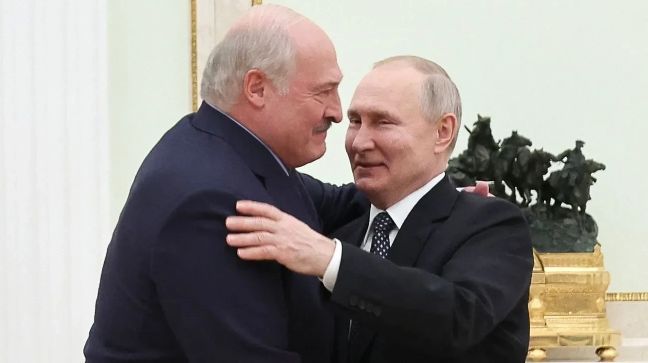 путін дозволив громадянам білорусі, які постійно проживають у рф, брати участь у виборах
