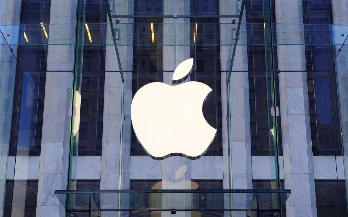 Apple наближається до рекордної капіталізації у 4 трлн доларів: що відбувається