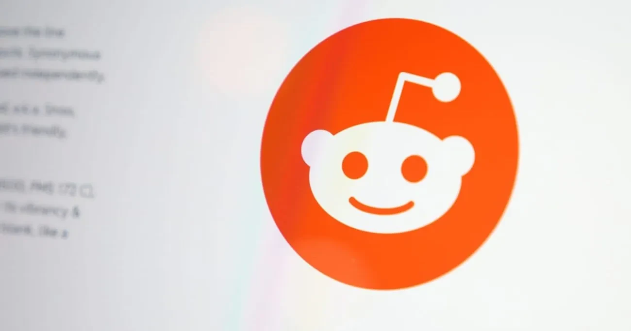 У Франції соцмережі X, Bluesky та Reddit під прицілом через жорсткі урядові заходи щодо порнографії - Politico