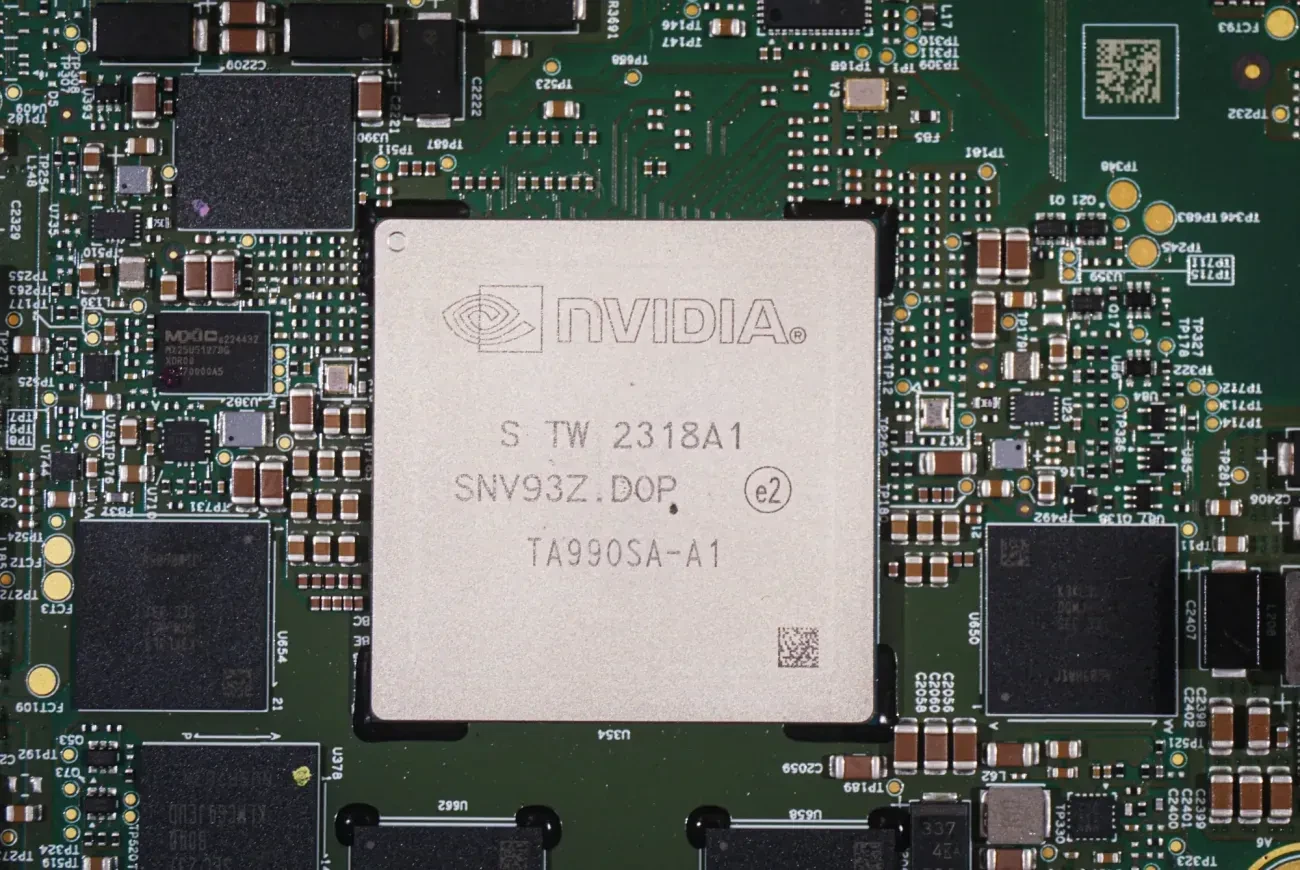 США розглядають угоду про постачання понад мільйона чипів Nvidia до ОАЕ: побоювання щодо витоку технологій у Китай