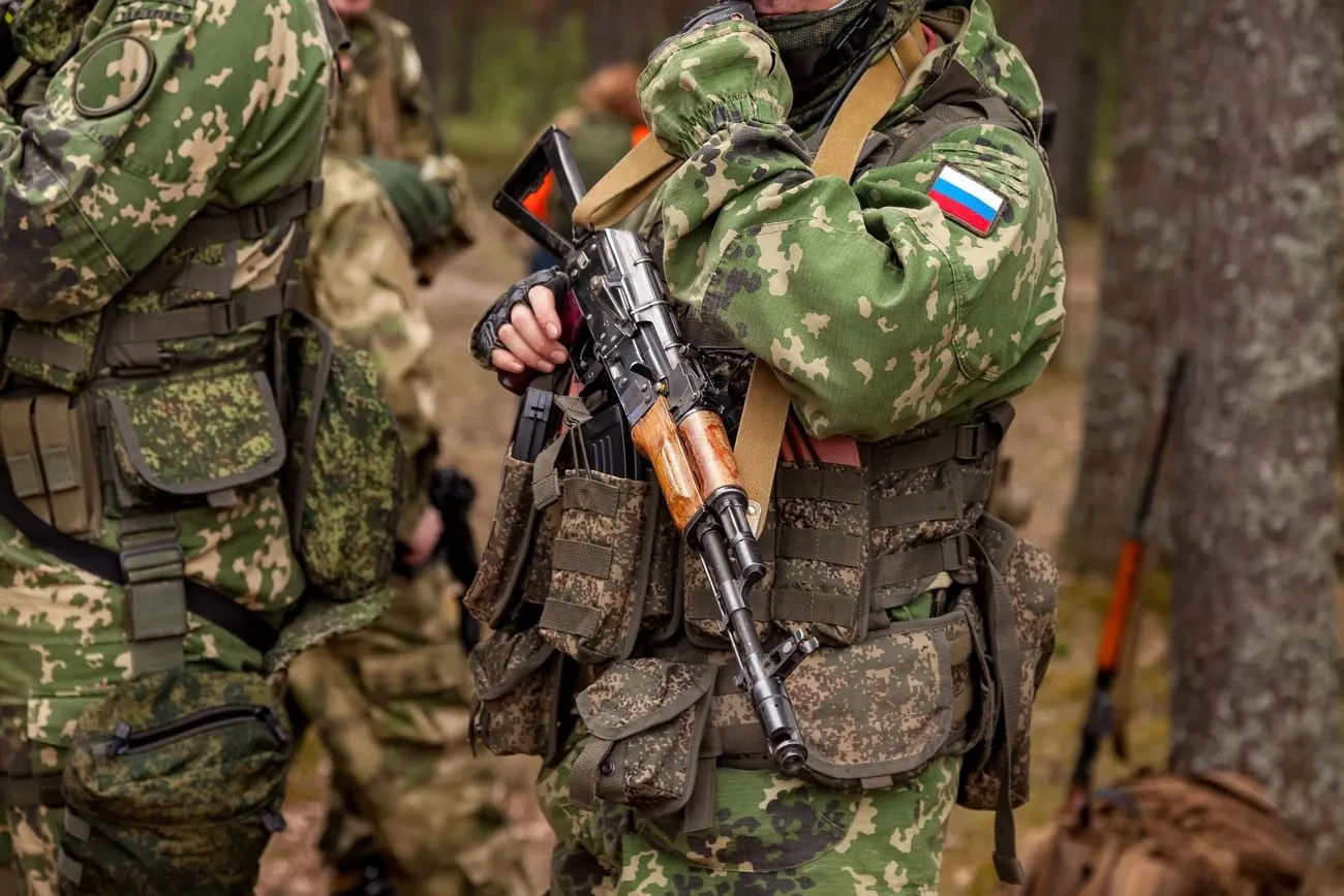 росія збільшує витрати на вербування до армії, попри 