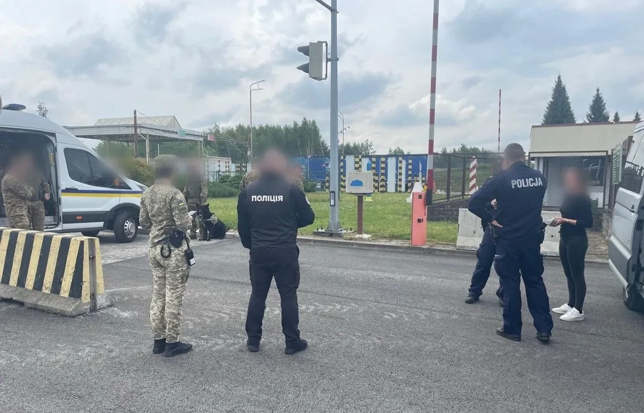Нацполіція екстрадувала учасника міжнародного наркоугруповання, що постачало наркотики до Європи