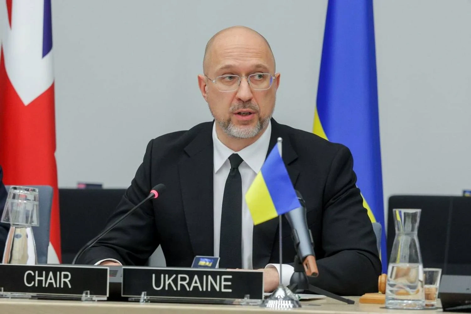 Україна уразила 20% російських НПЗ, спричинивши дефіцит пального - Шмигаль