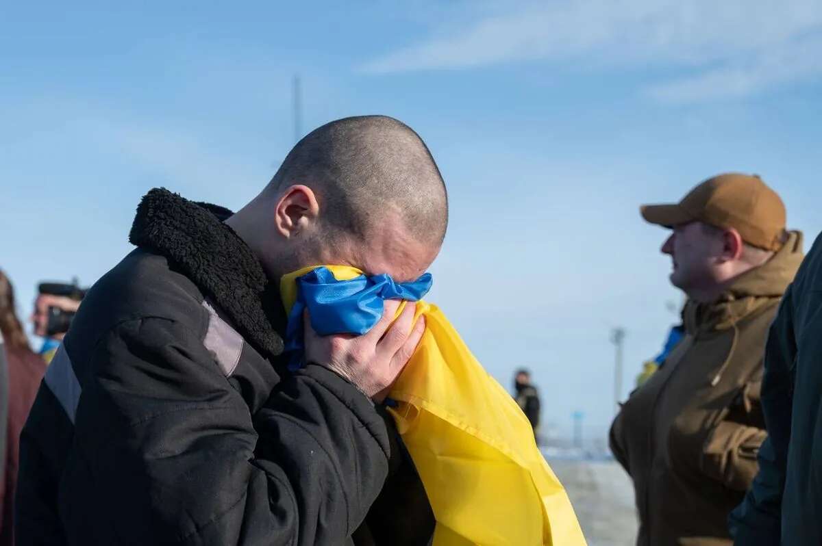 Психотерапевт розповів про основні етапи психологічної реабілітації військових, які пройшли полон