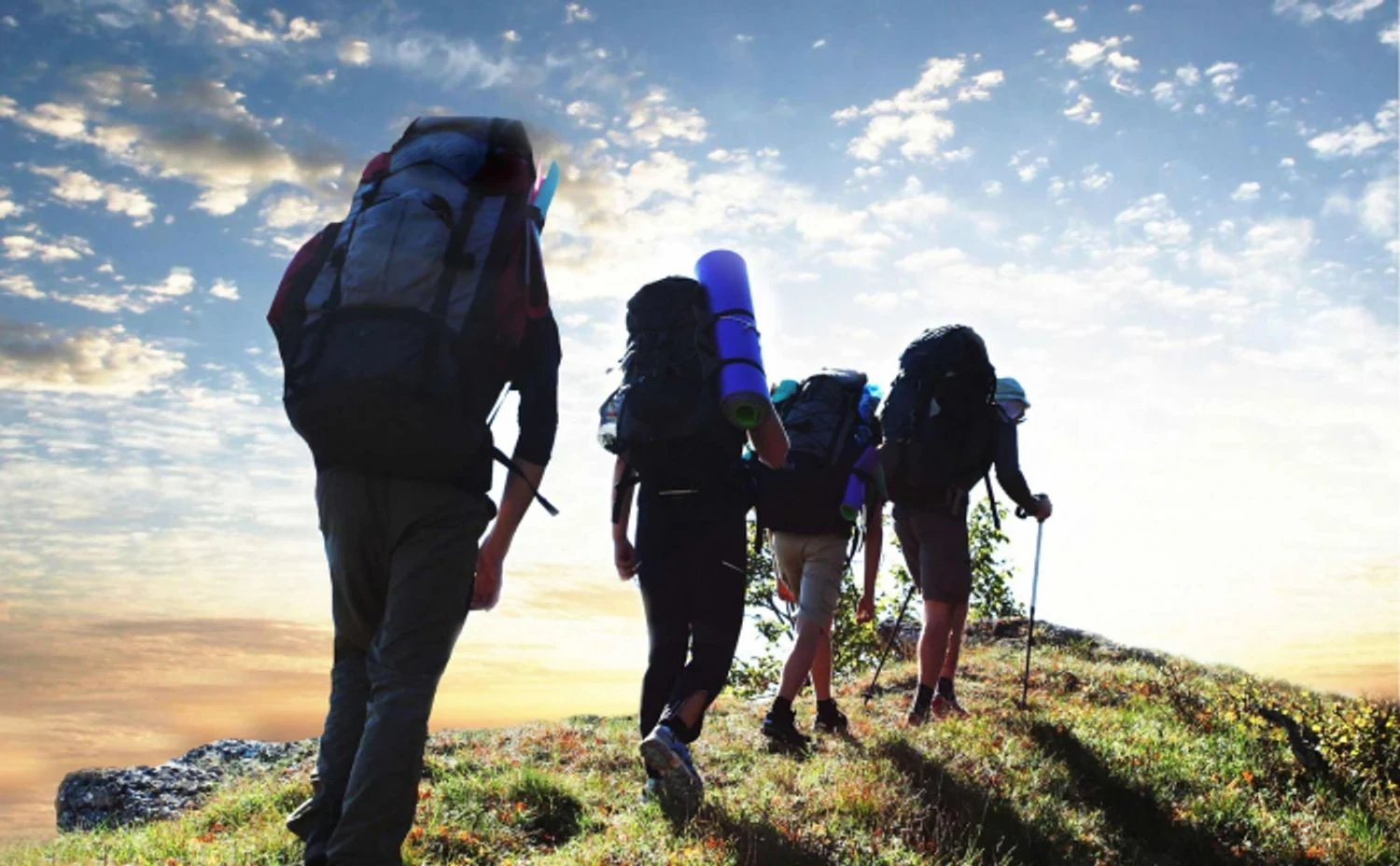 Всесвітній день відповідального туризму та Міжнародний день медичної фізики: що ще відзначають 7 листопада