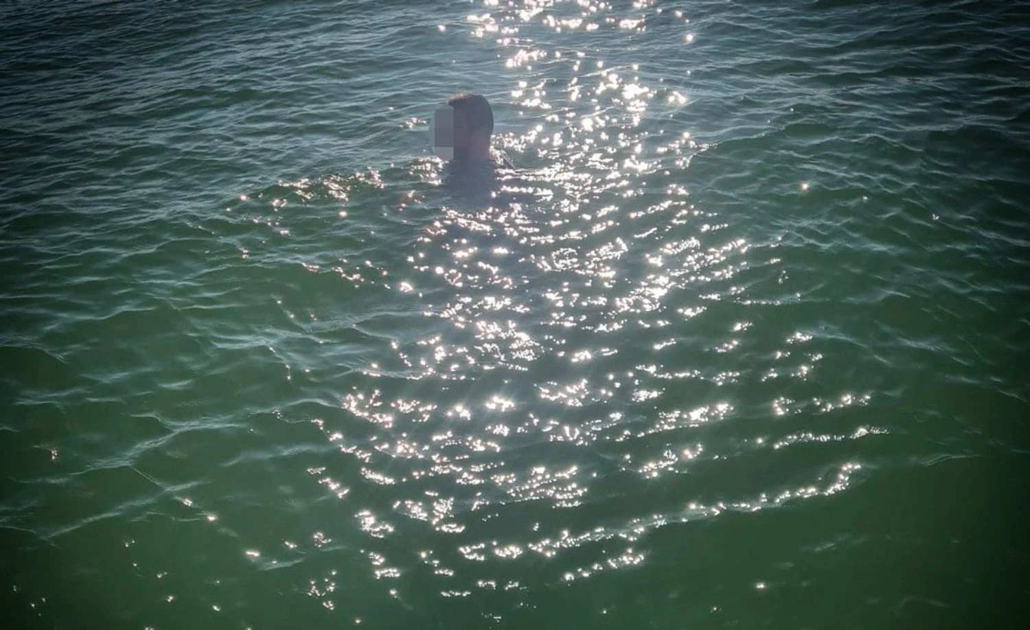 У відкритому морі в кінці жовтня опинився чоловік - рятувало ДСНС