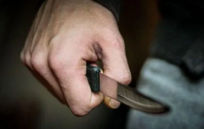 У Варшаві напали на двох молодих українців і завдали їм 12 ножових поранень