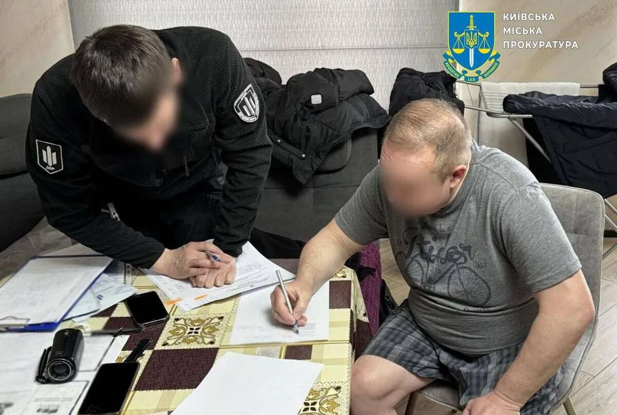 У Києві викрили на хабарництві посадовців 