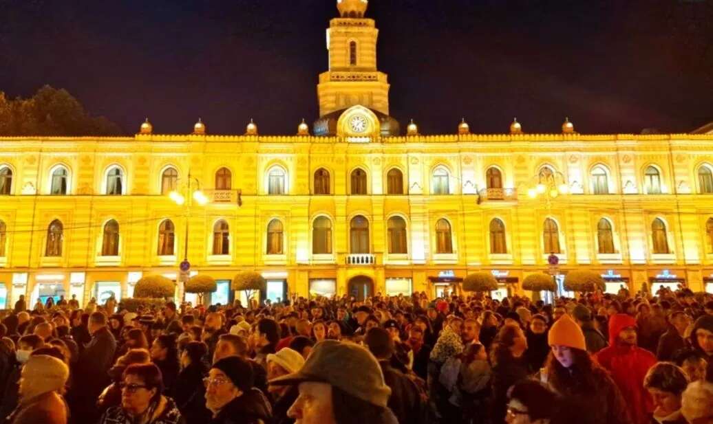 Співробітники мерії Тбілісі заявили про незгоду з призупиненням вступу Грузії до ЄС