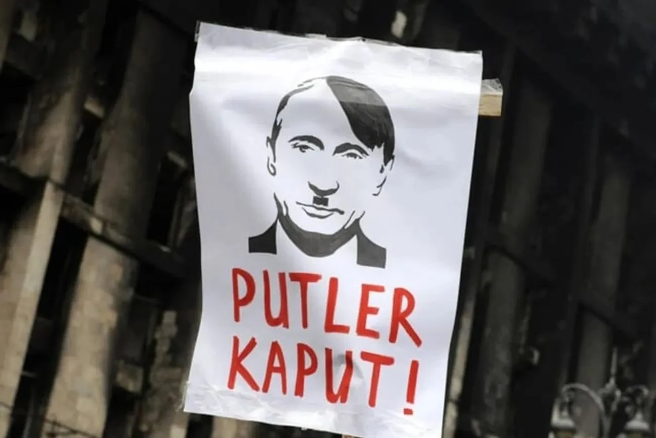 В росії заборонили меми з порівнянням путіна та гітлера: деталі рішення суду