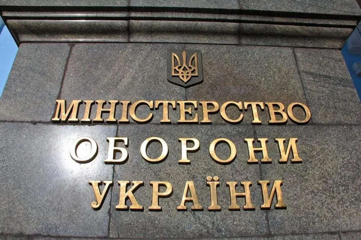 Суспільна підтримка Резнікова на посаді міністра оборони завжди була вищою, ніж у чинного міністра Умєрова - опитування