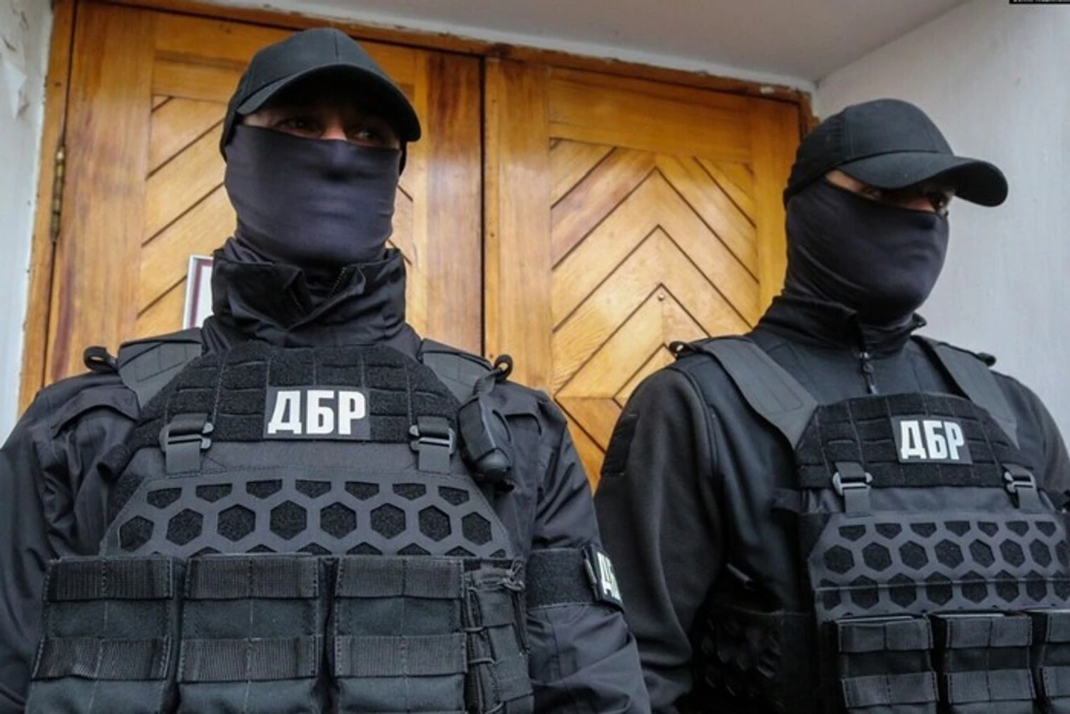 ДБР завершило розслідування щодо ексзаступника командувача чф рф та чотирьох ексберкутівців