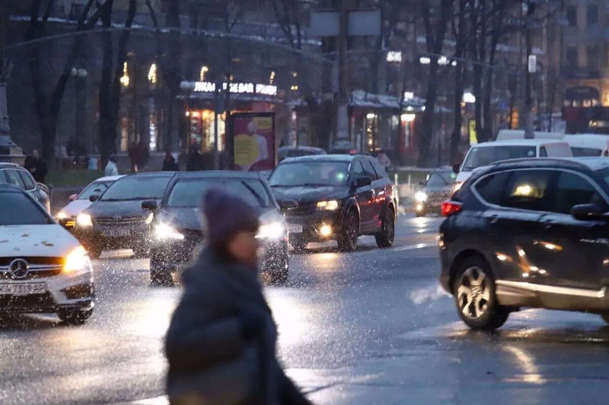 Різка зміна погоди: синоптик попередила про холодний атмосферний фронт