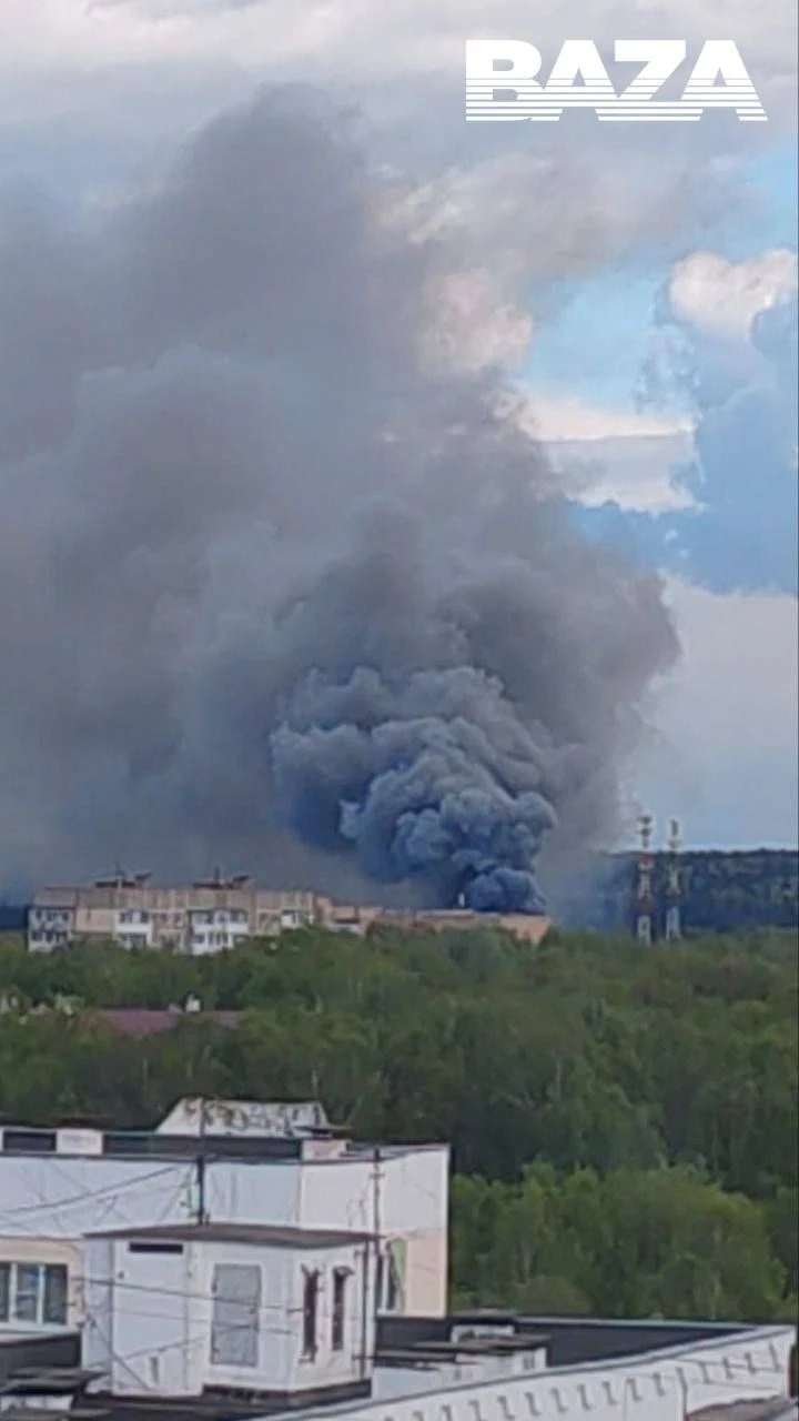 У підмосков’ї сталась масштабна пожежа на складі інституту мінеральної сировини: що відомо