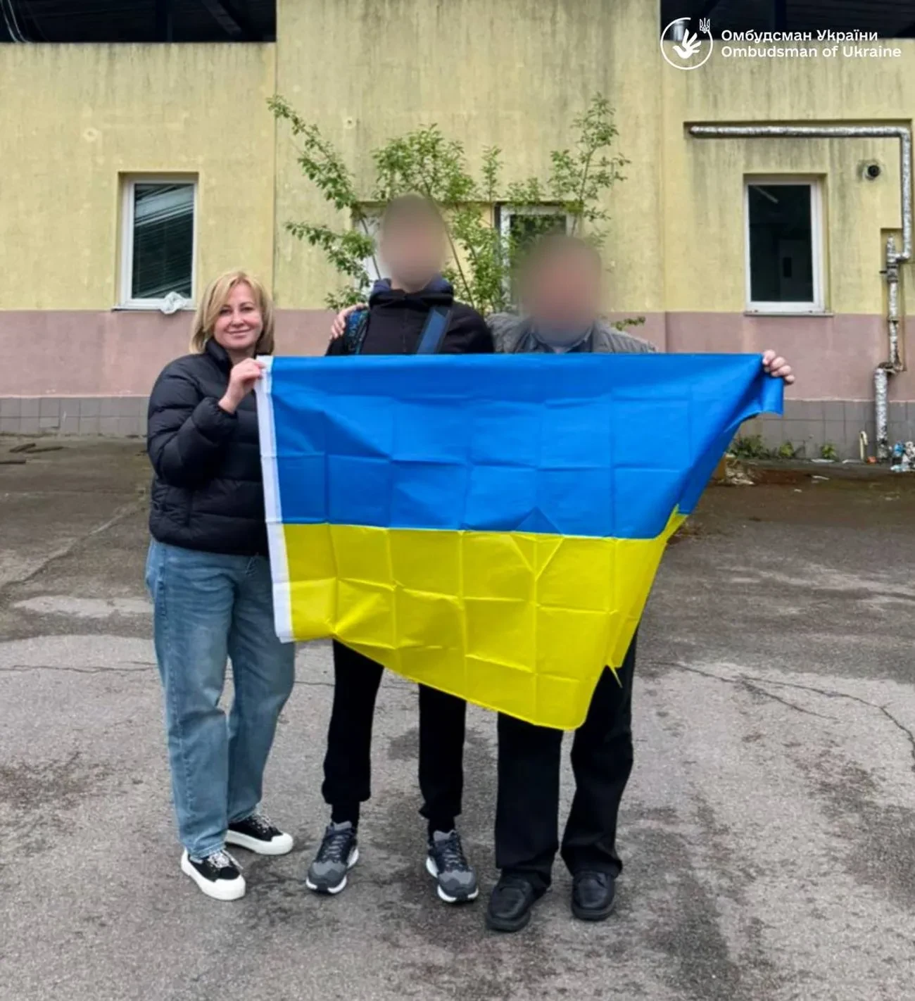 Не бачилися понад три роки: Україні вдалося повернути з окупації 15-річного хлопця до його батька