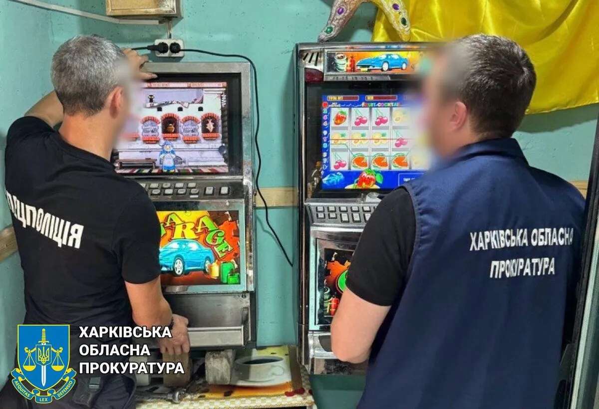 У Харкові викрито підпільний гральний заклад під виглядом продуктового магазину