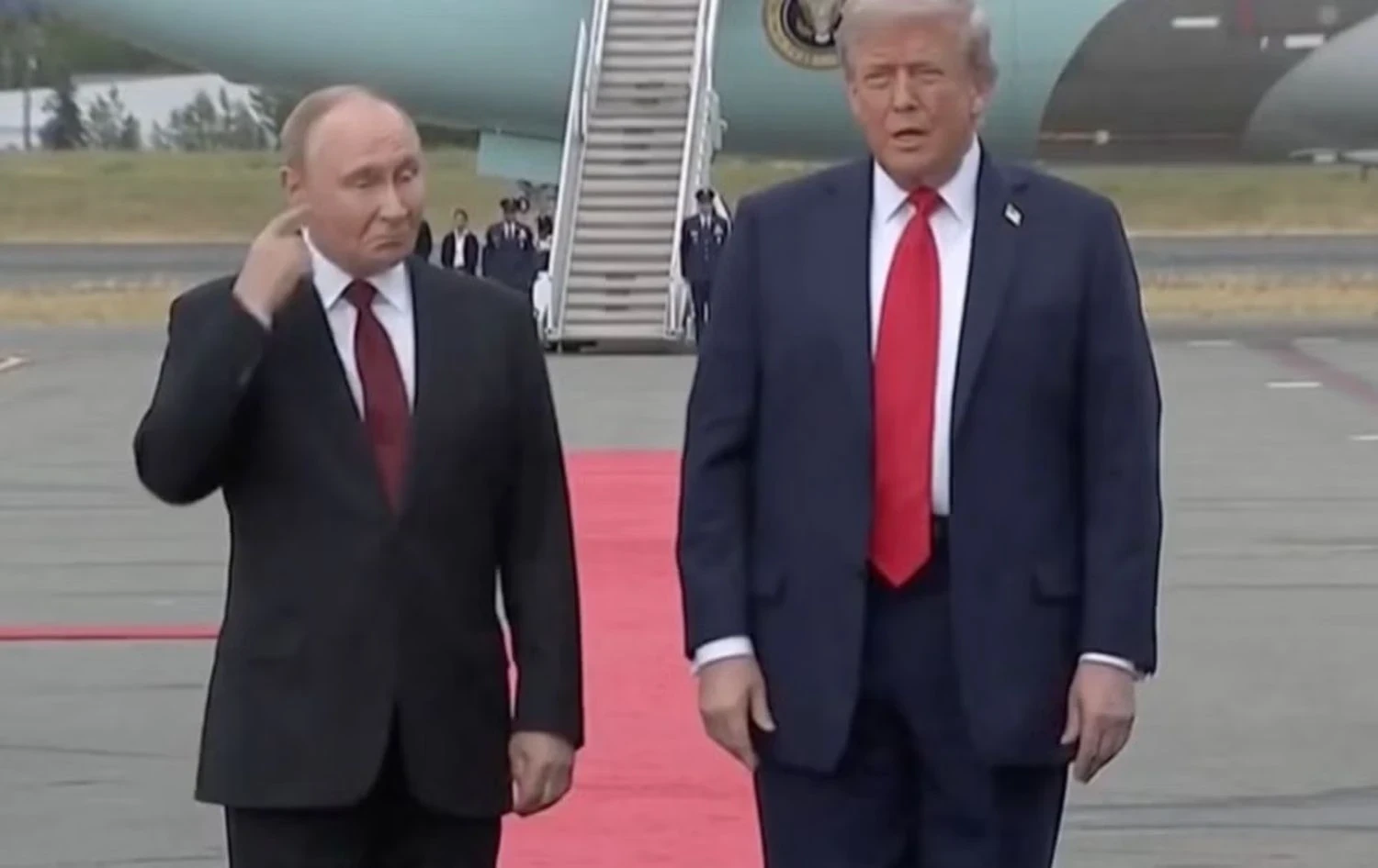 Слова Трампа про те, що угода з рф залежить від Зеленського, можуть бути ознакою того, що Україна може стати цапом-відбувайлом - The Times