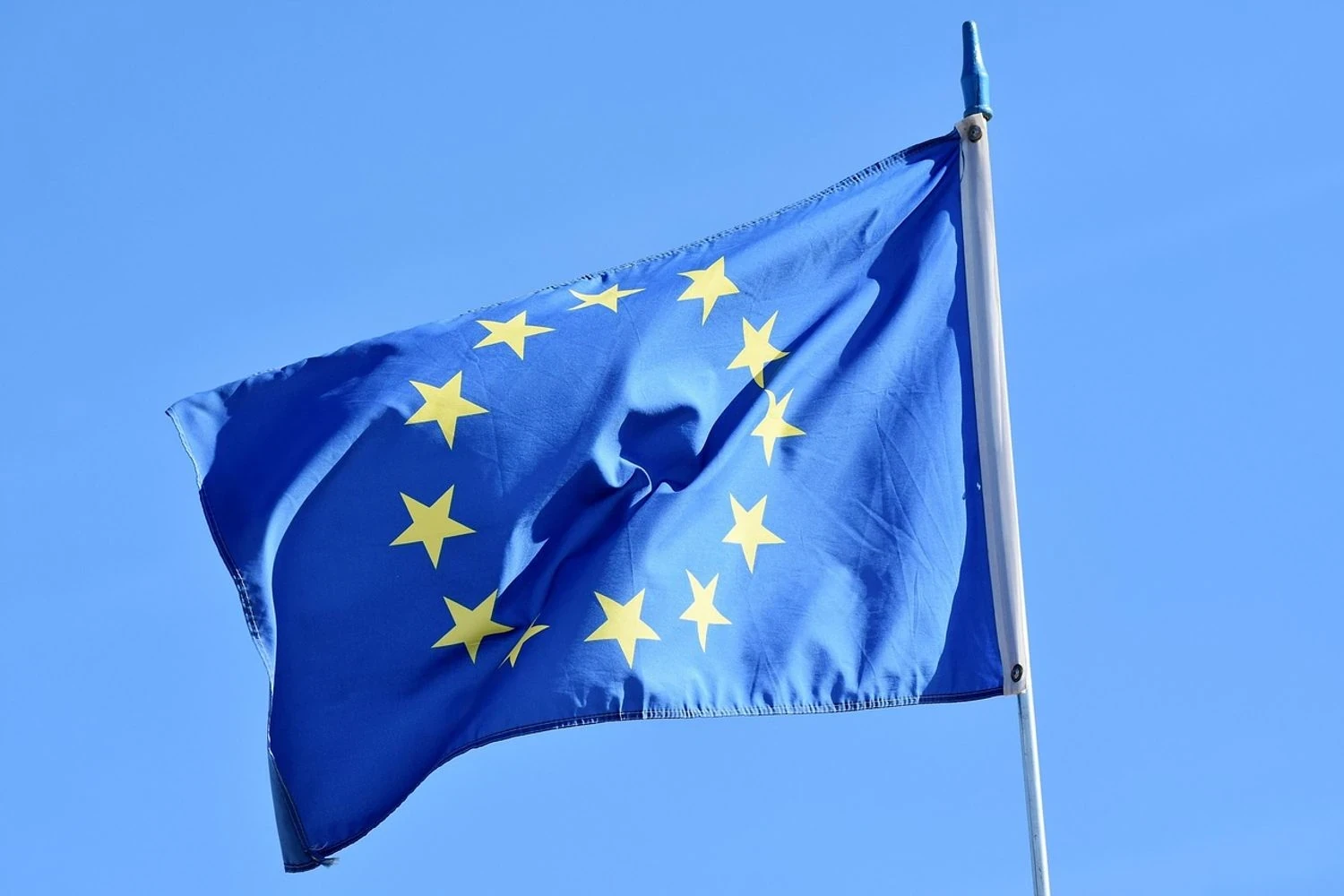 19-й пакет санкцій проти рф можуть представити у ЄС вже цього тижня: під прицілом - криптовалюти, банки та енергетика - Bloomberg