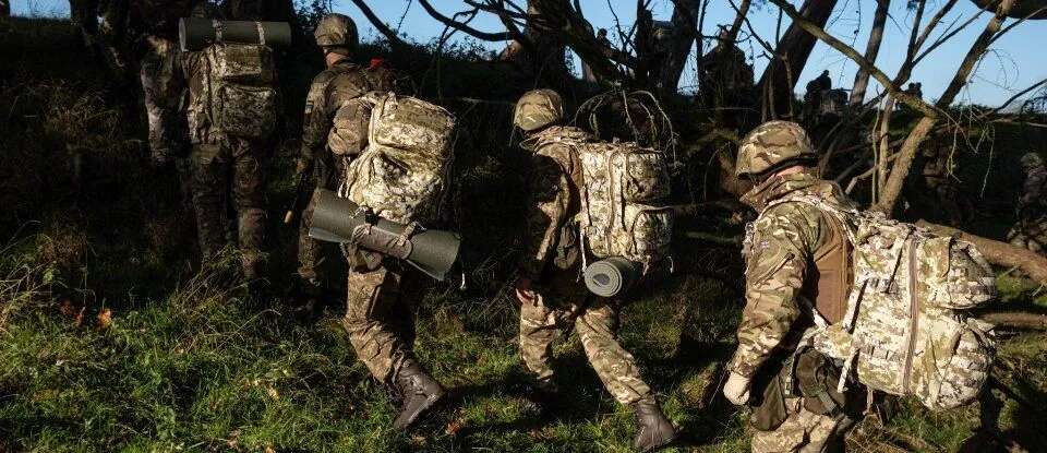 Ситуація з забезпеченням в Силах оборони залишається складною - Сирський