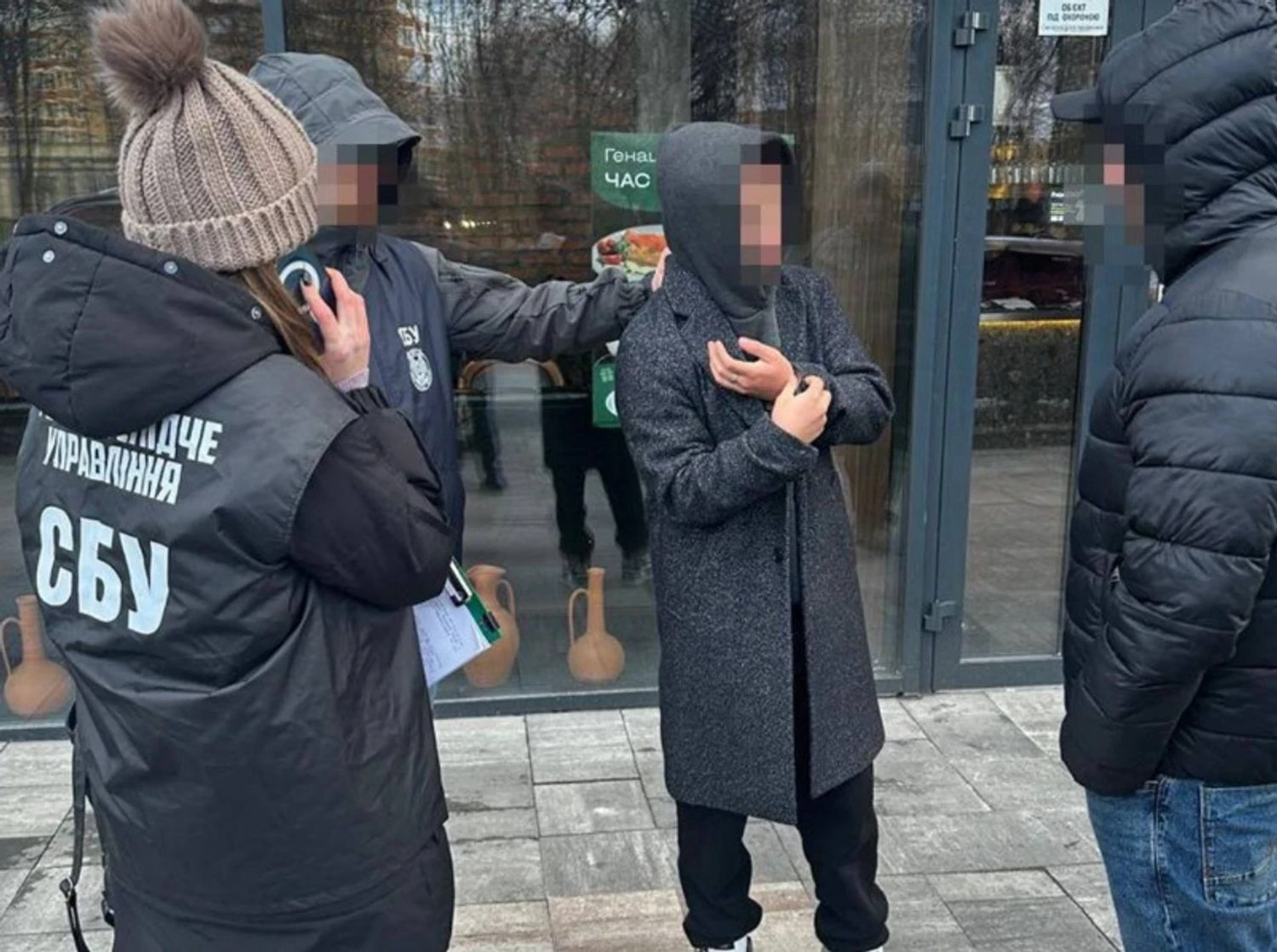 До 6 років за гратами засудили іноземця, який намагався передати секретну документацію на український літак іноземній спецслужбі