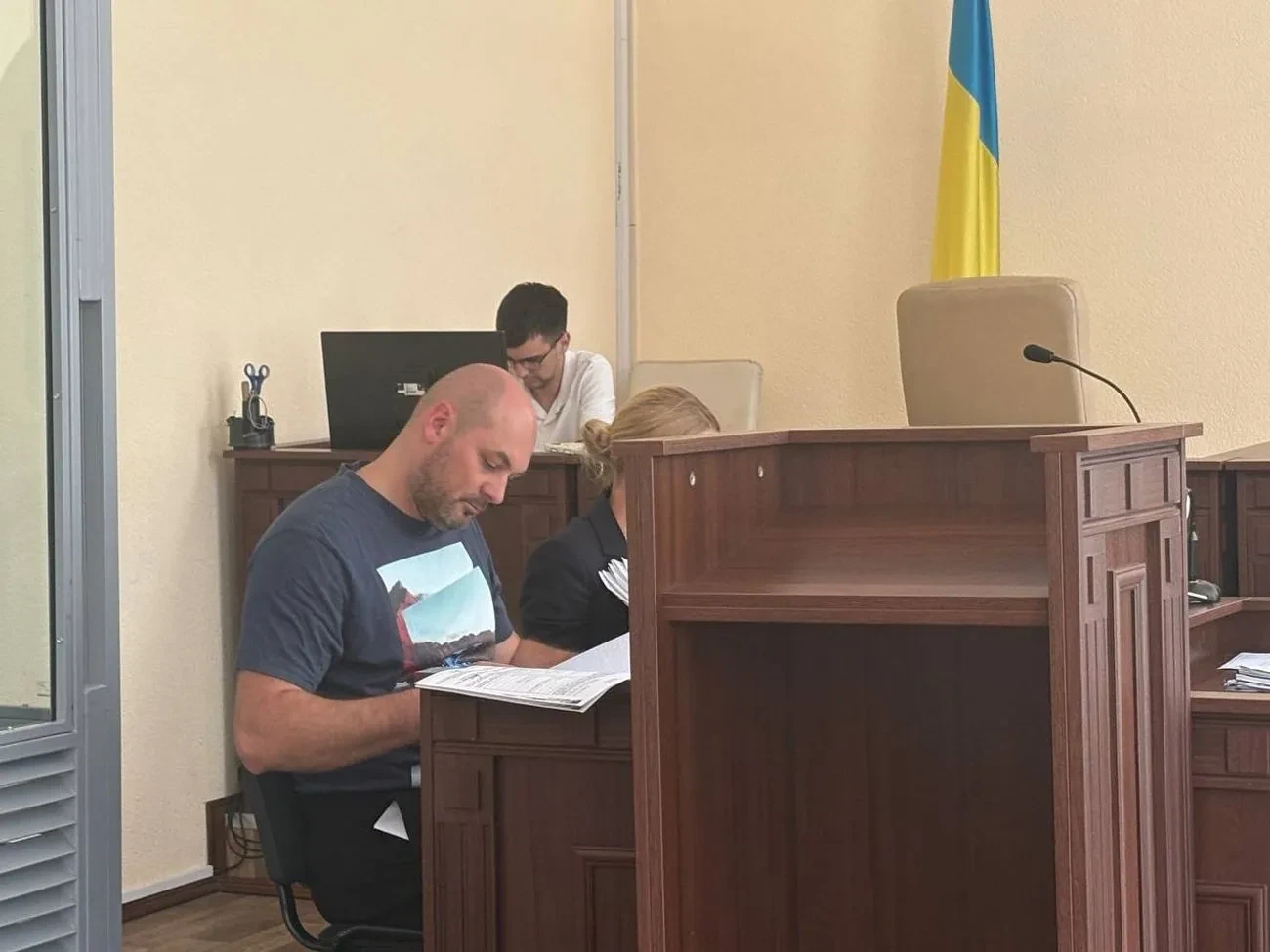 Пособництво рф: керівнику детективів НАБУ Магамедрасулову суд обиратиме запобіжний у закритому режимі