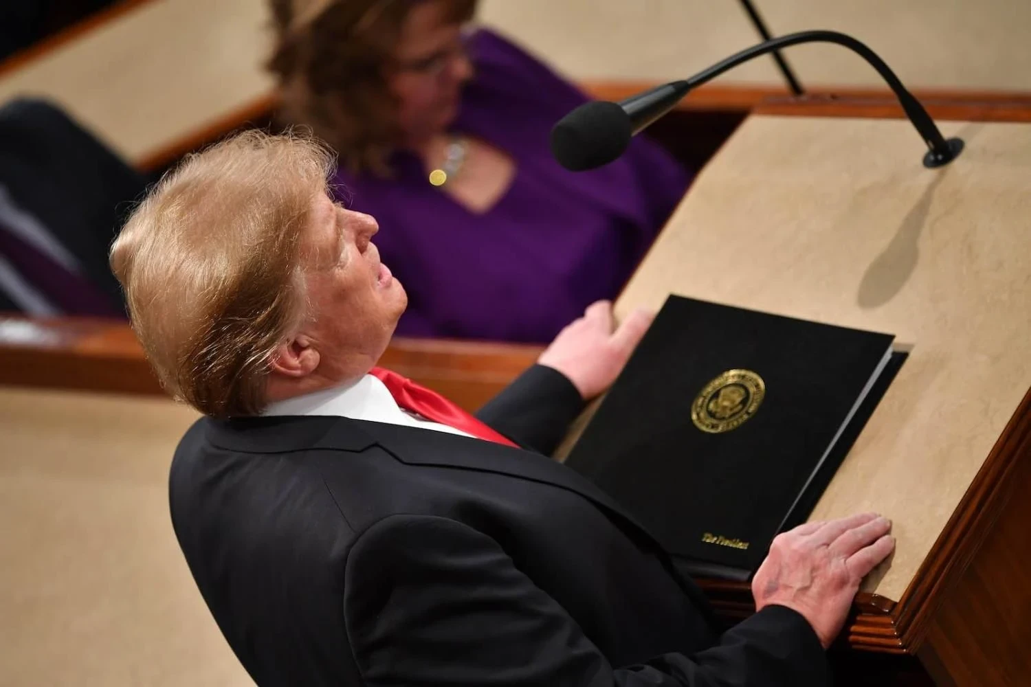 Трамп збереже 10% мита, але не всім: Білий дім представив новий тарифний план