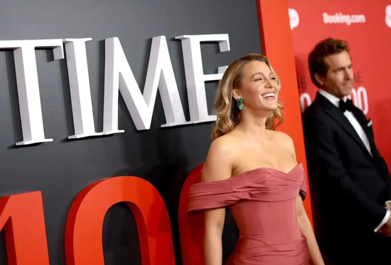 Блейк Лайвлі з'явилася на червоній доріжці на гала-концерті Time100 у сукні від ліванського модельєра