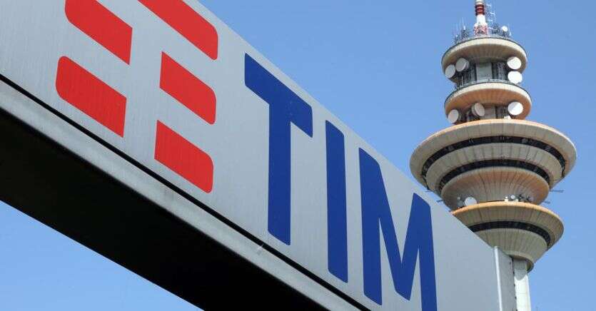 Tim resta osservata speciale in Borsa, attesa per mosse Governo sulla rete