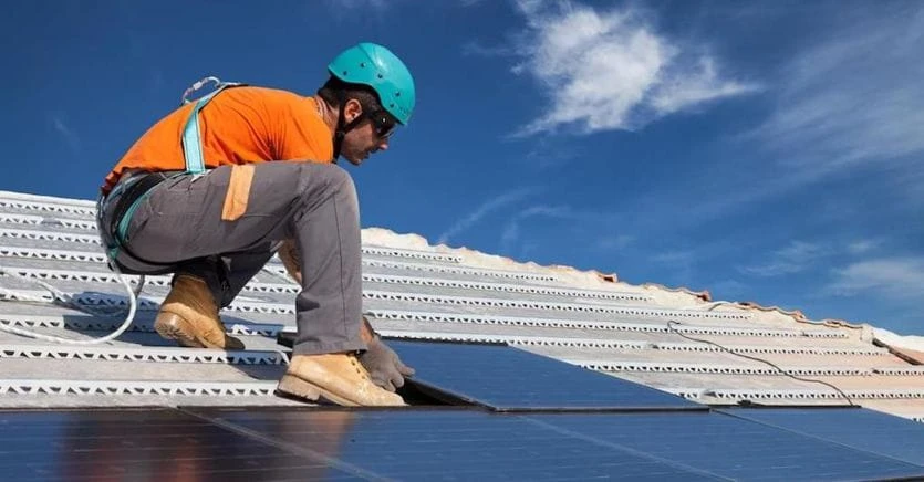 Occupazione trainata dai lavoratori over 50 e full time